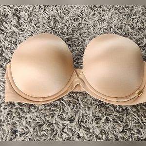 Victoria's Secret Very Sexy Strapless Pushup bra